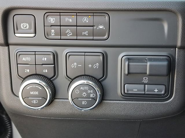 Used 2025 Chevrolet Tahoe High Country w/ LPO, Illumination Package image 29