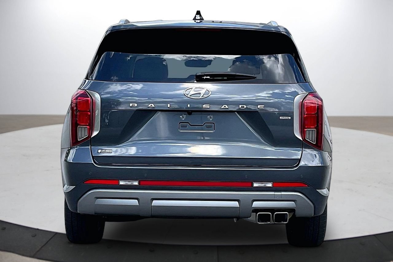 Used 2024 Hyundai Palisade Limited AWD/4WD image 7