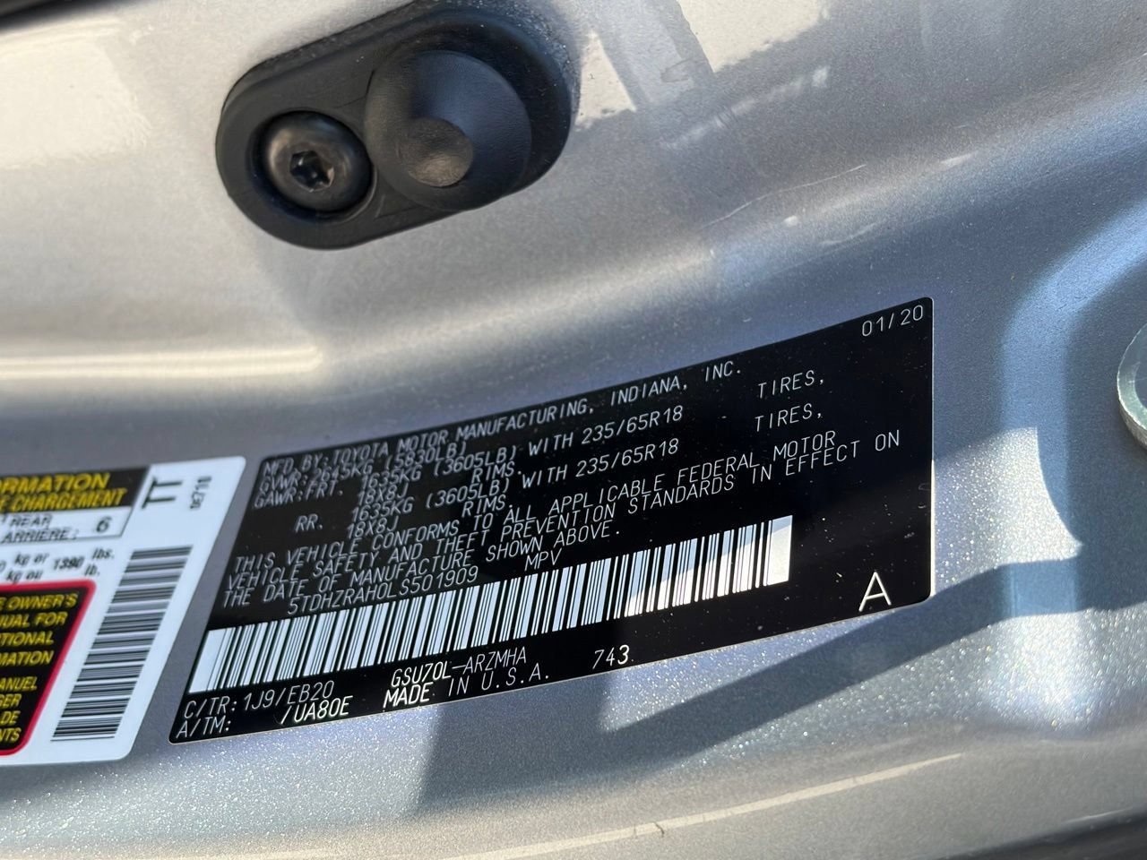 Used 2020 Toyota Highlander XLE FWD image 15
