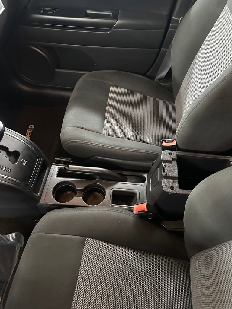 Used 2016 Jeep Compass Sport w/ Power Value Group image 16