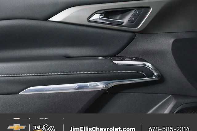 Certified 2025 Chevrolet Traverse LT image 6