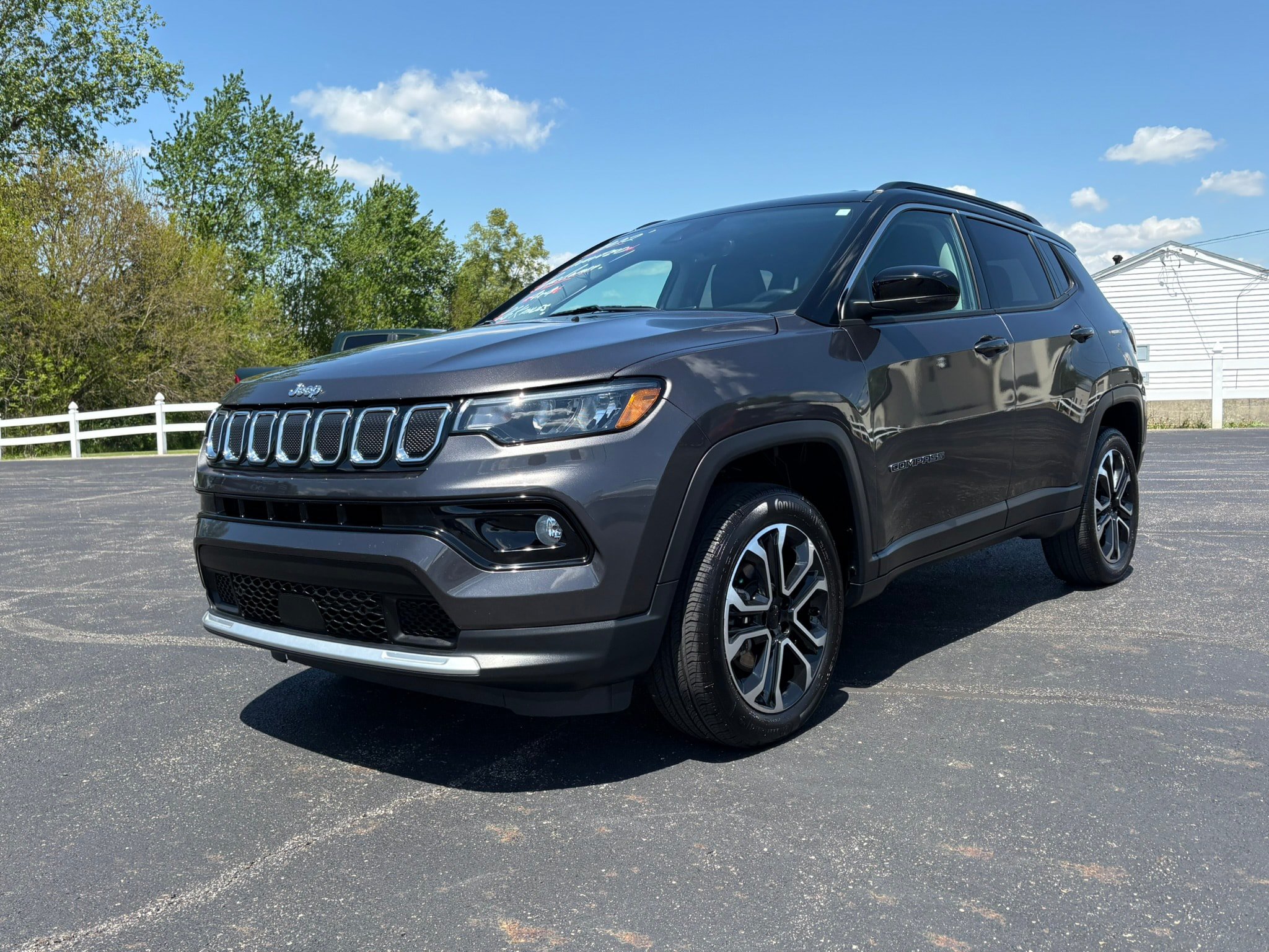 Used 2022 Jeep Compass Limited AWD/4WD image 2