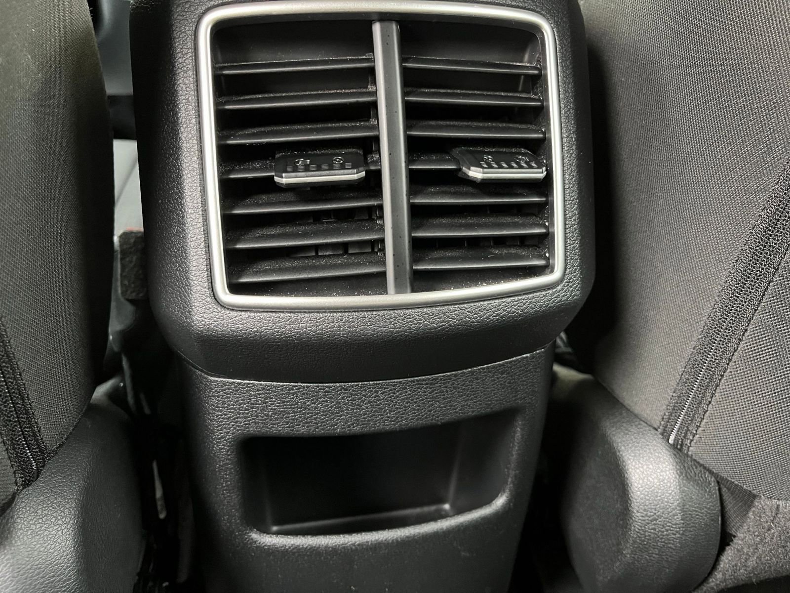 Used 2025 Kia Sportage LX image 23