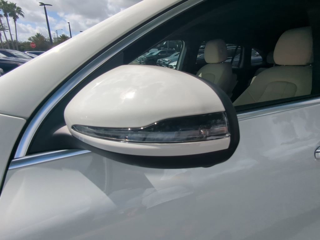 Certified 2025 Mercedes-Benz GLA 250 image 23