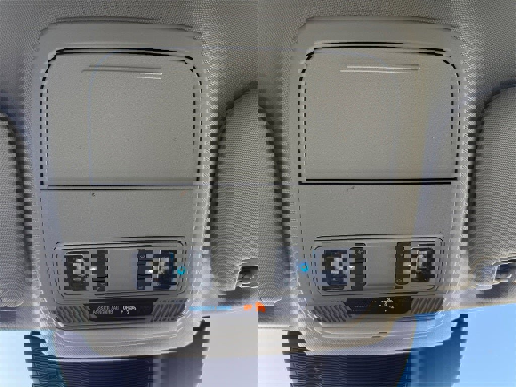 Used 2021 Ford Explorer Limited w/ Equipment Group 301A image 25