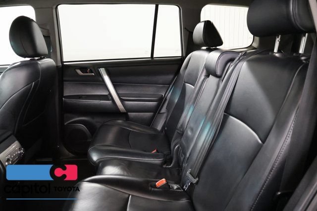 Used 2013 Toyota Highlander SE AWD/4WD image 30