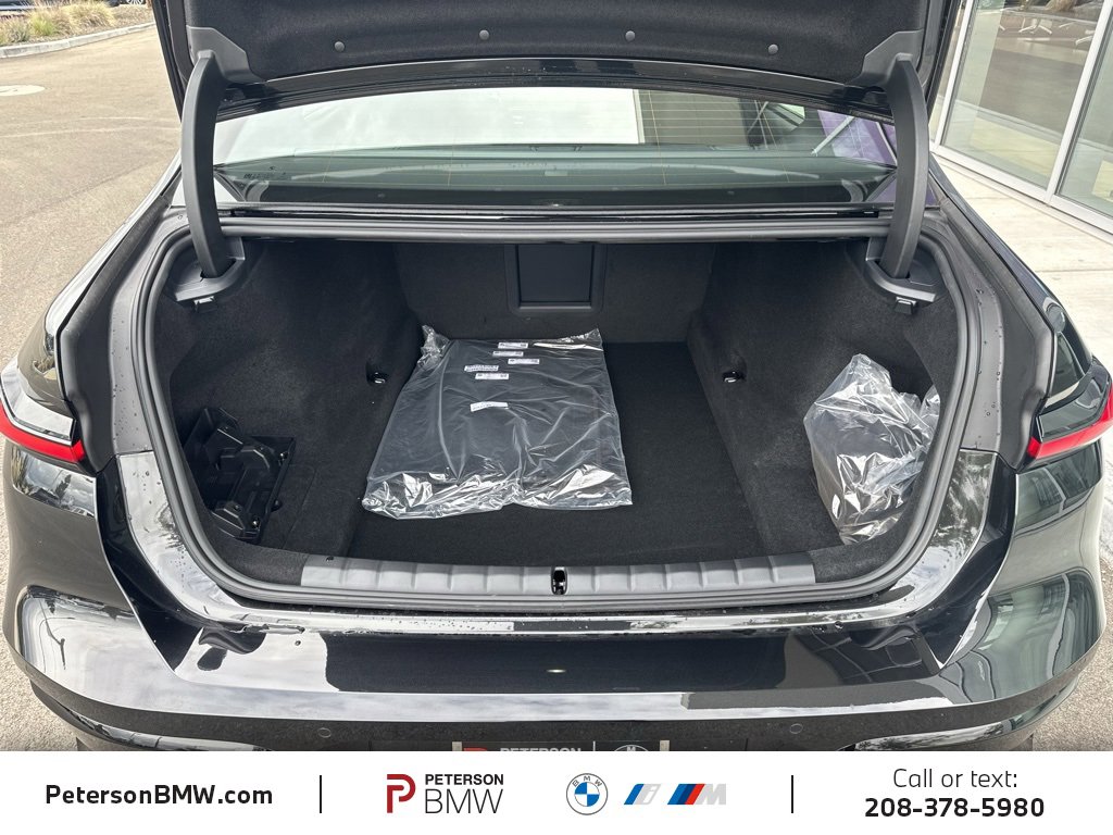 New 2026 BMW 760i xDrive w/ Executive Package image 7