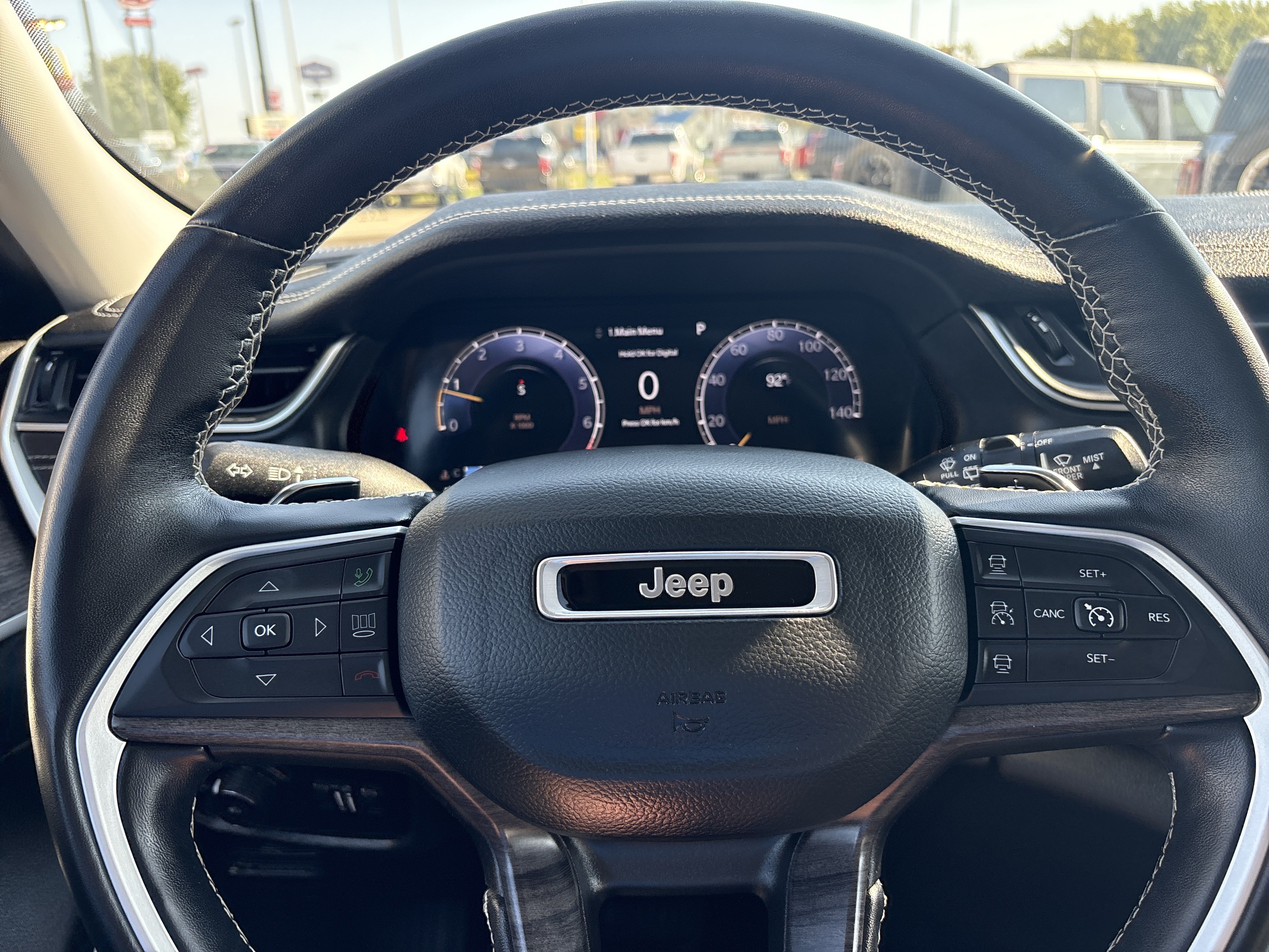 Used 2022 Jeep Grand Cherokee L Limited AWD/4WD image 15