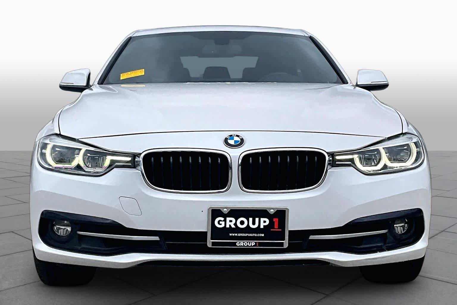 Used 2017 BMW 330i Sedan image 4