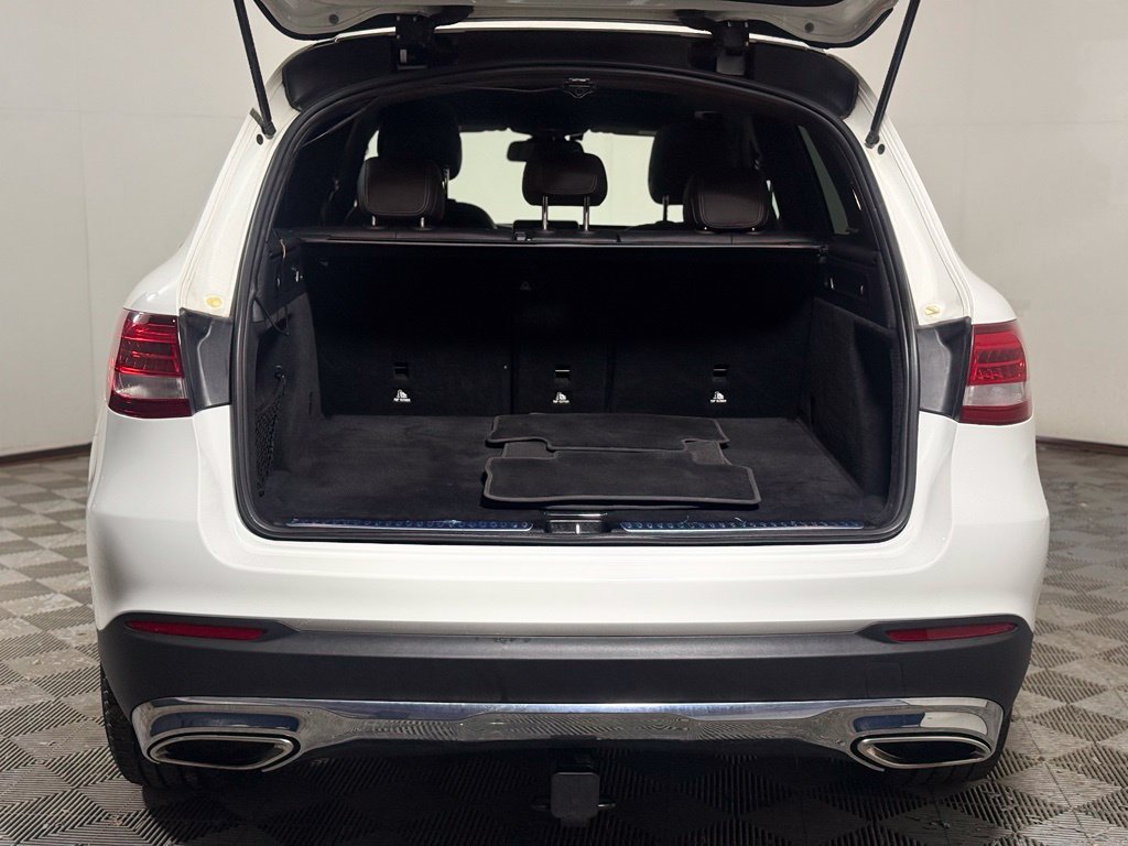 Used 2019 Mercedes-Benz GLC 300 4MATIC image 6