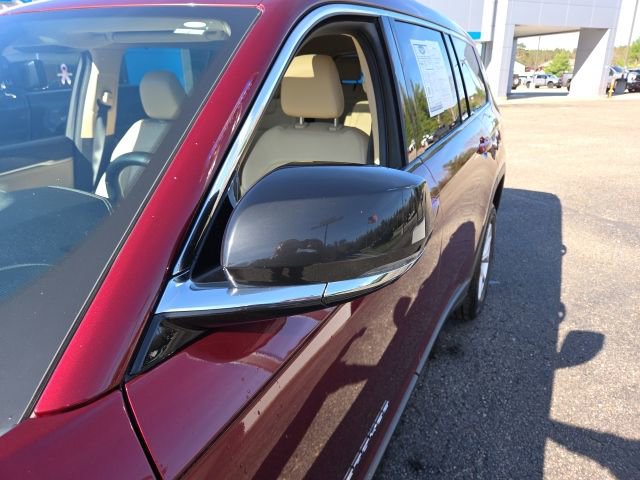 Used 2022 Jeep Grand Cherokee L Limited w/ Luxury Tech Group II image 45