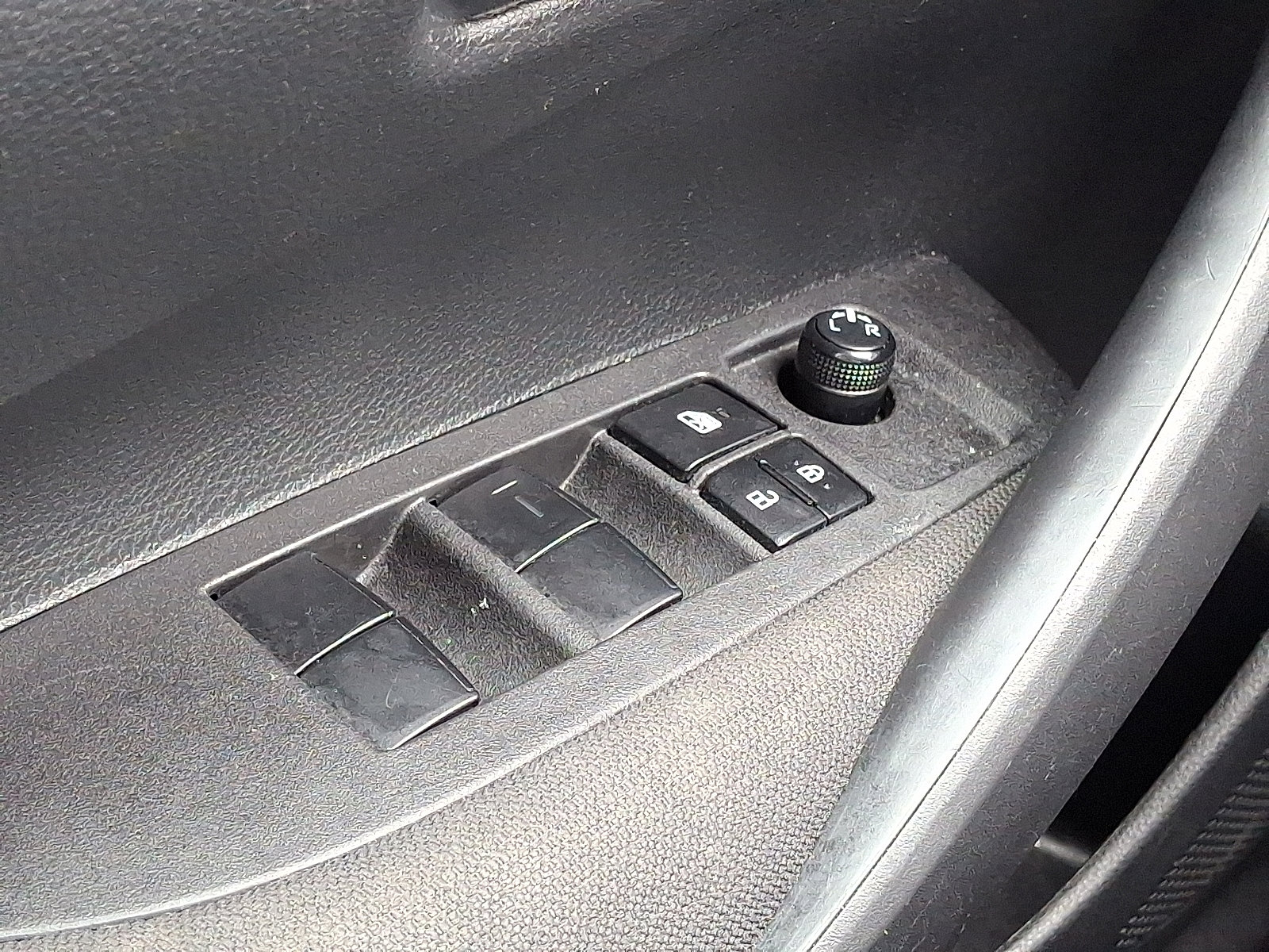 Used 2024 Toyota Corolla LE image 25