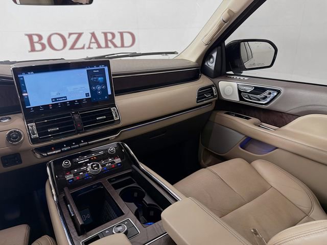 Used 2022 Lincoln Navigator Reserve AWD/4WD image 28