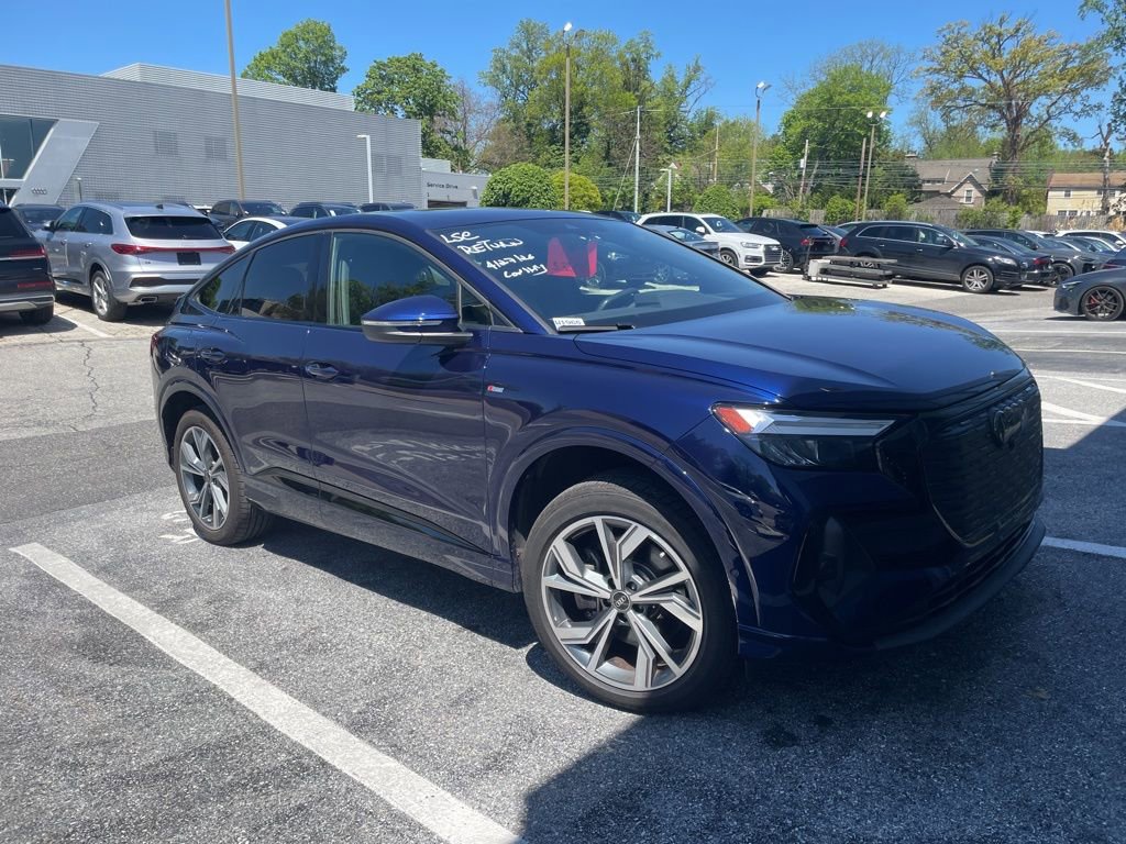 Used 2023 Audi Q4 e-tron Premium Plus w/ Premium Plus AWD/4WD image 8