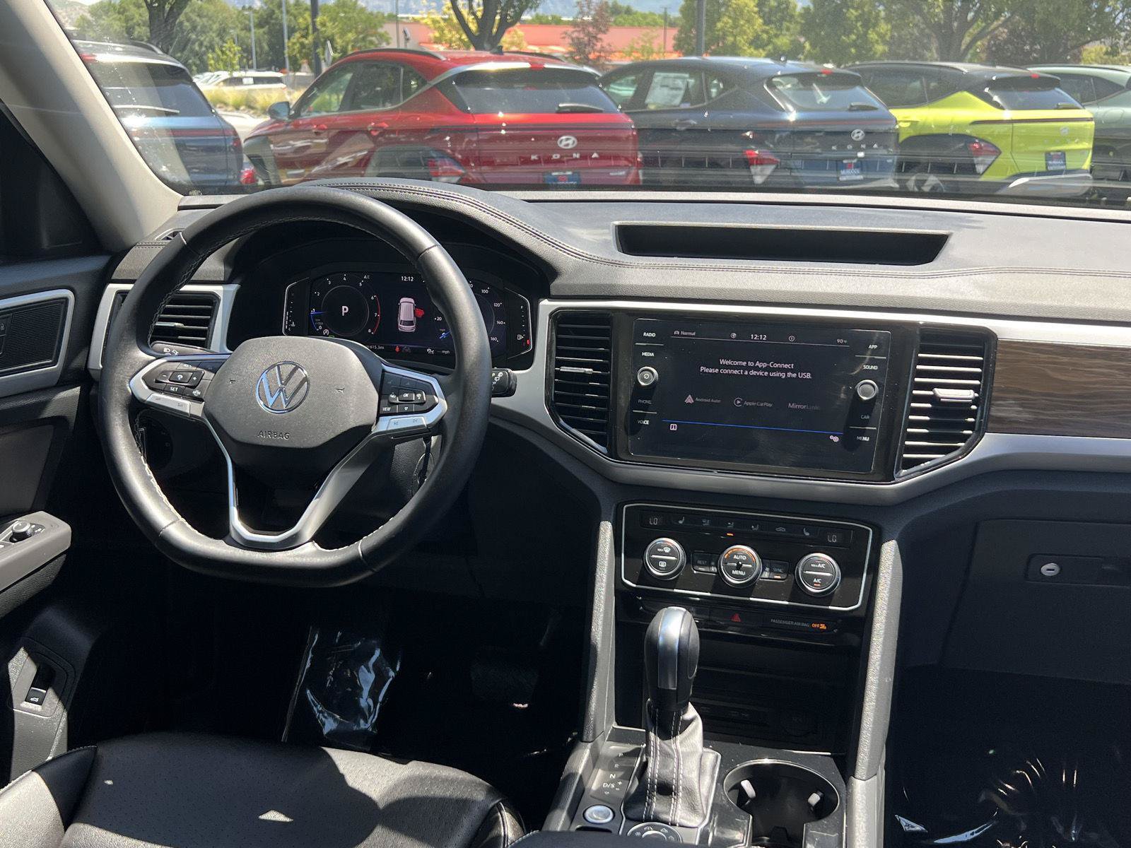 Used 2023 Volkswagen Atlas SE w/ Panoramic Sunroof Package AWD/4WD image 24