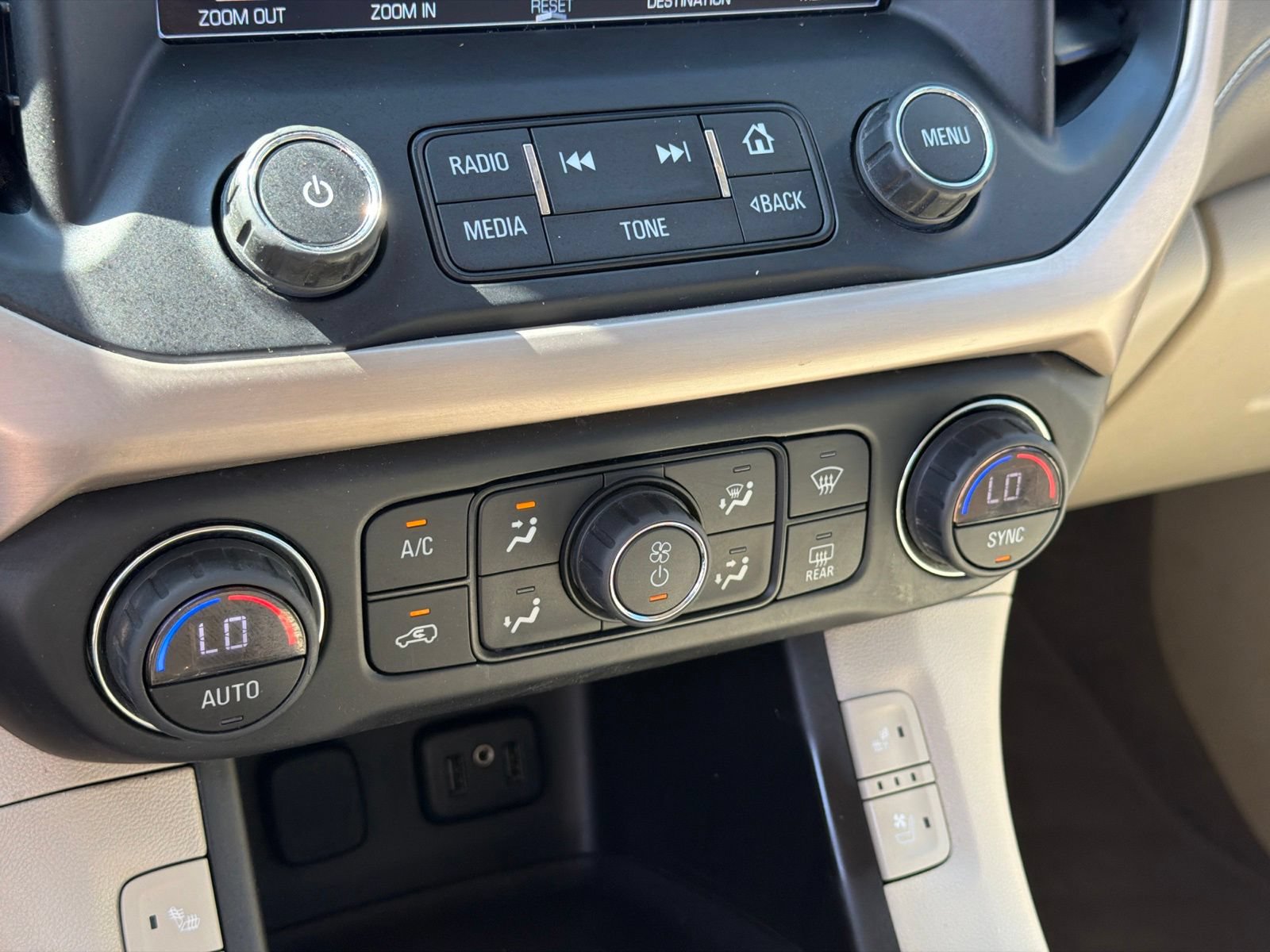 Used 2019 GMC Acadia Denali FWD image 25