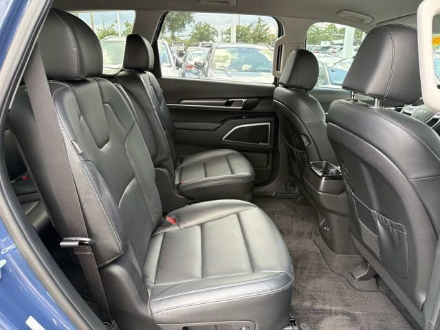 Used 2023 Kia Telluride S AWD/4WD image 19