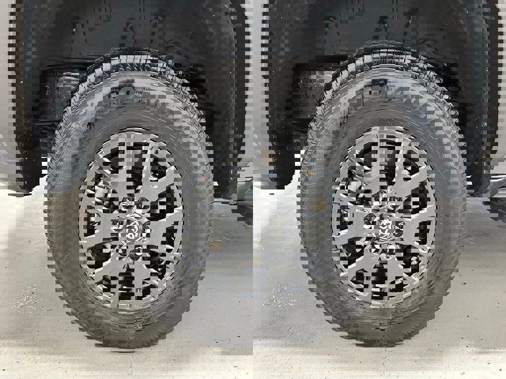 Used 2025 Toyota 4Runner SR5 image 68