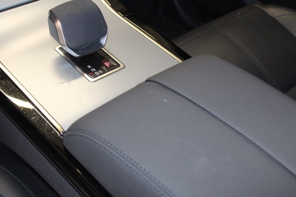 Certified 2025 Land Rover Range Rover Velar S AWD/4WD image 35