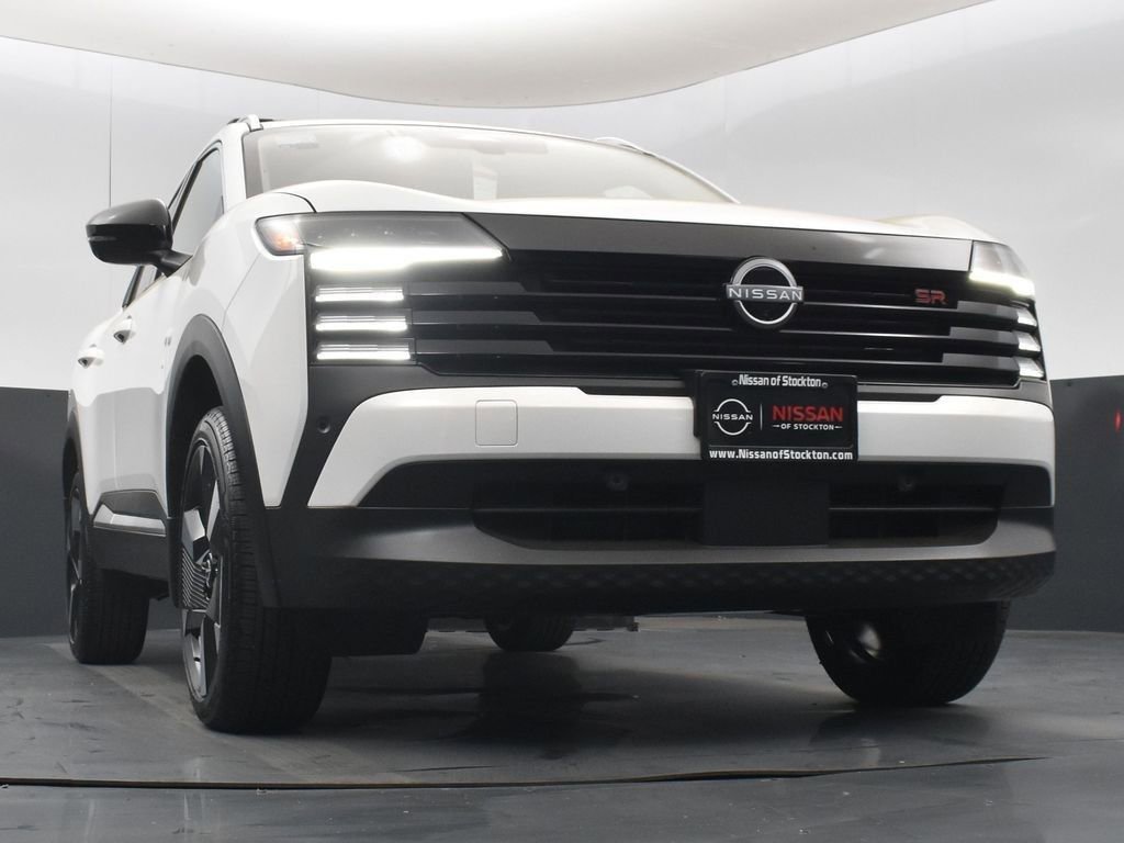 New 2026 Nissan Kicks SR w/ SR Premium Package FWD image 37