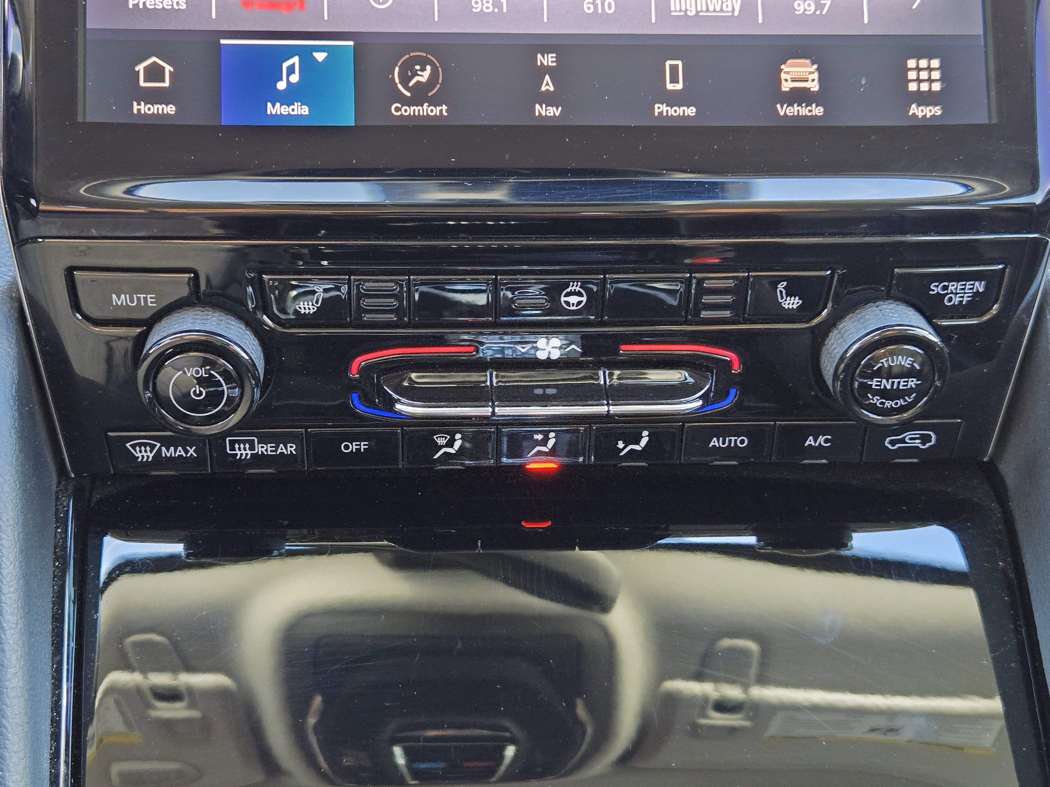 Used 2021 Jeep Grand Cherokee L Limited image 22