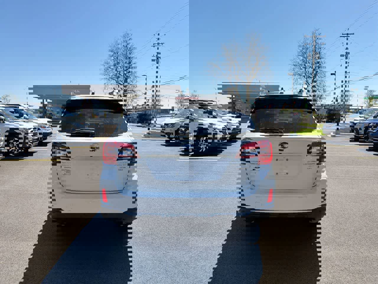 Used 2017 Subaru Outback 3.6R Limited image 12