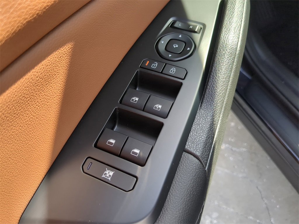 New 2026 Kia Sportage X-Line w/ X-Line Technology Package image 21