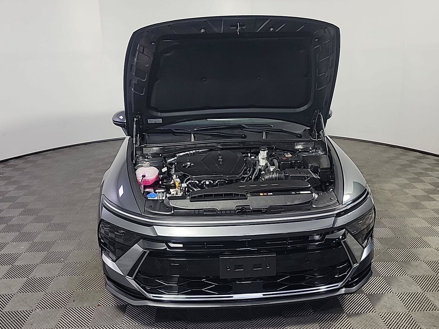 Used 2025 Hyundai Sonata SEL FWD image 12