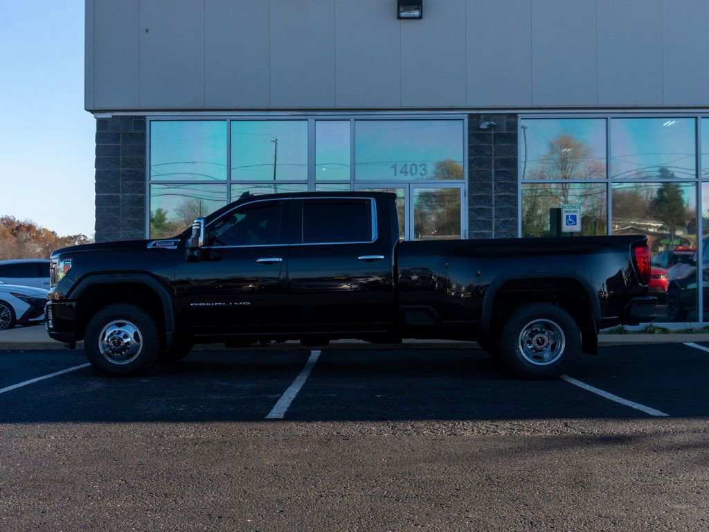 Used 2020 GMC Sierra 3500 Denali w/ Denali Ultimate Package image 9