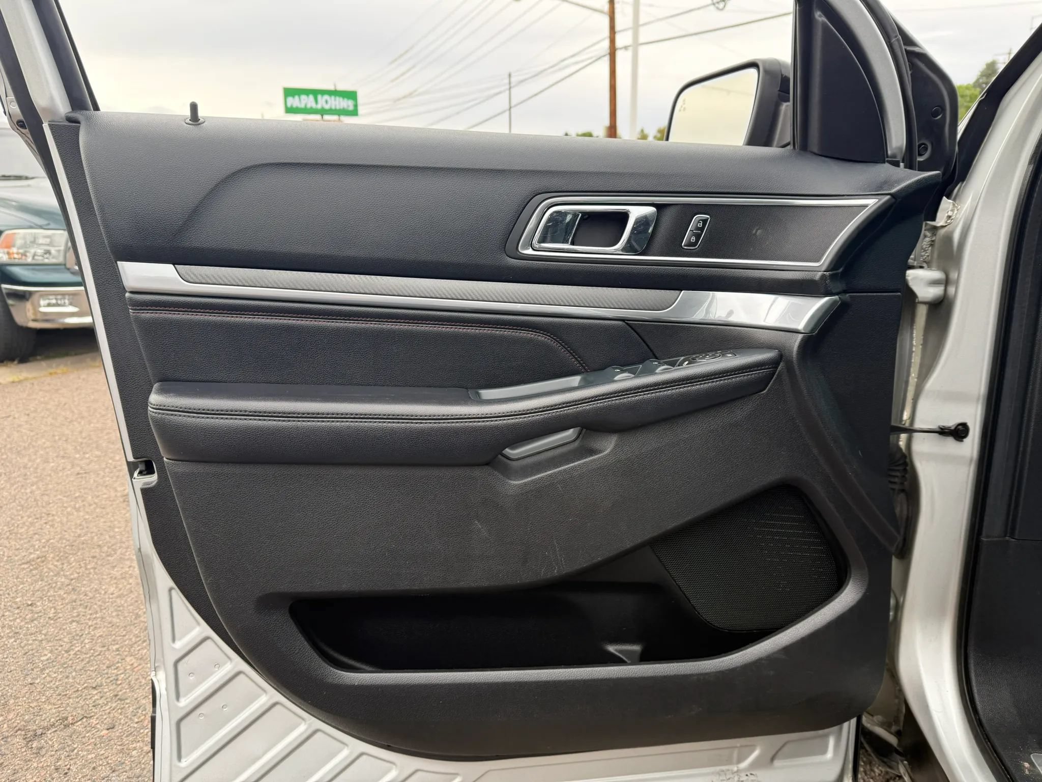 Used 2016 Ford Explorer Sport AWD/4WD image 11