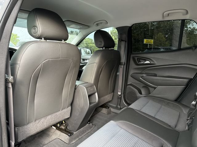 Used 2024 Chevrolet Trax LT FWD image 12