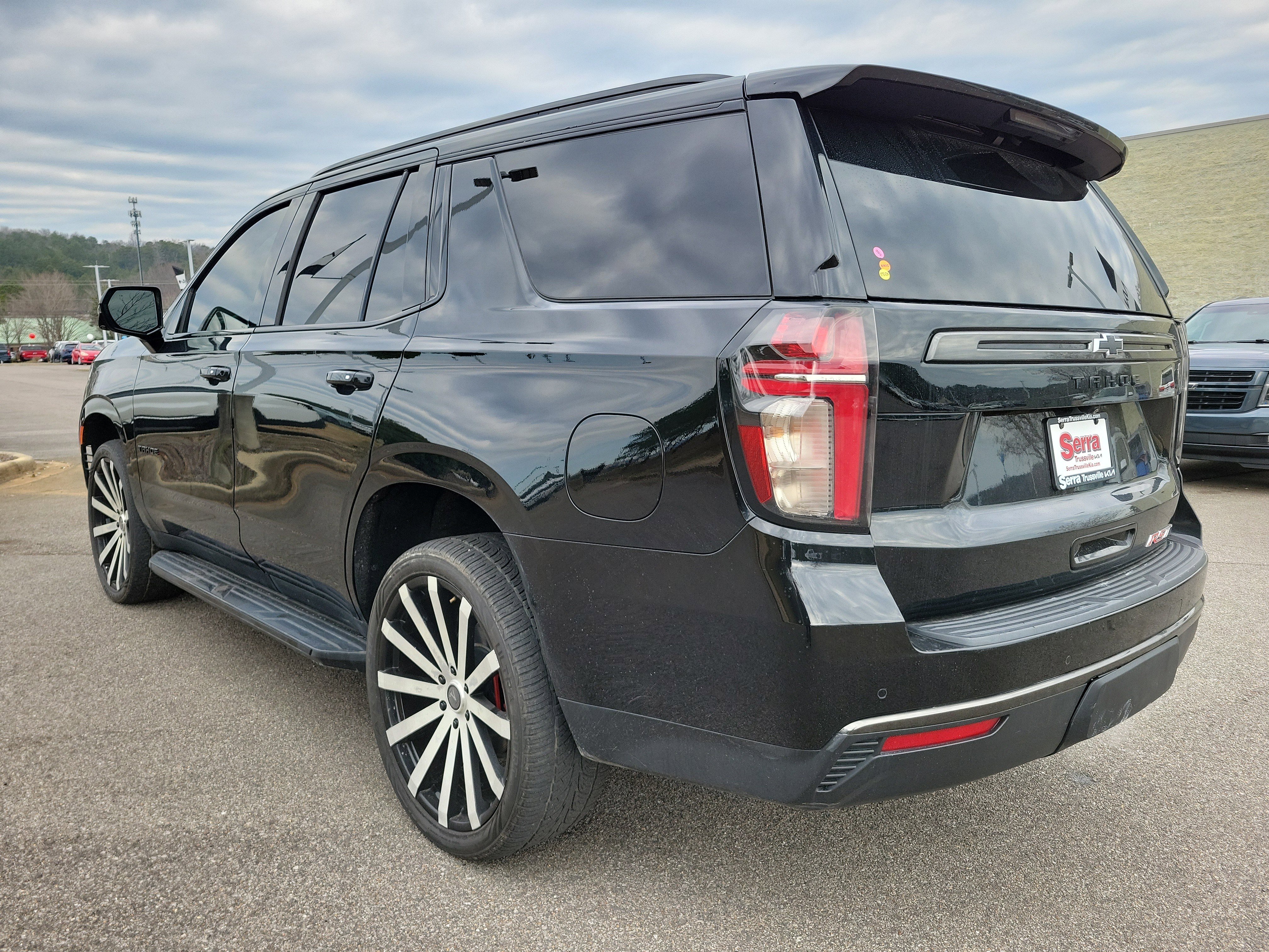 Used 2021 Chevrolet Tahoe RST w/ Luxury Package image 29
