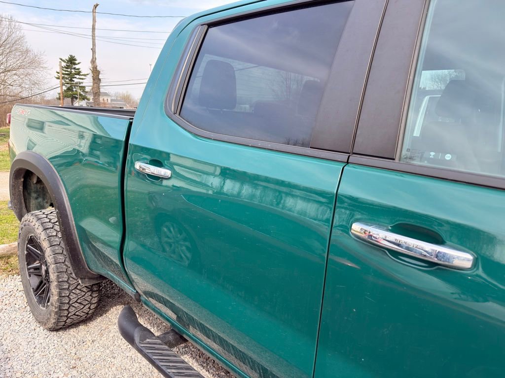 Used 2024 Chevrolet Silverado 1500 LT image 2