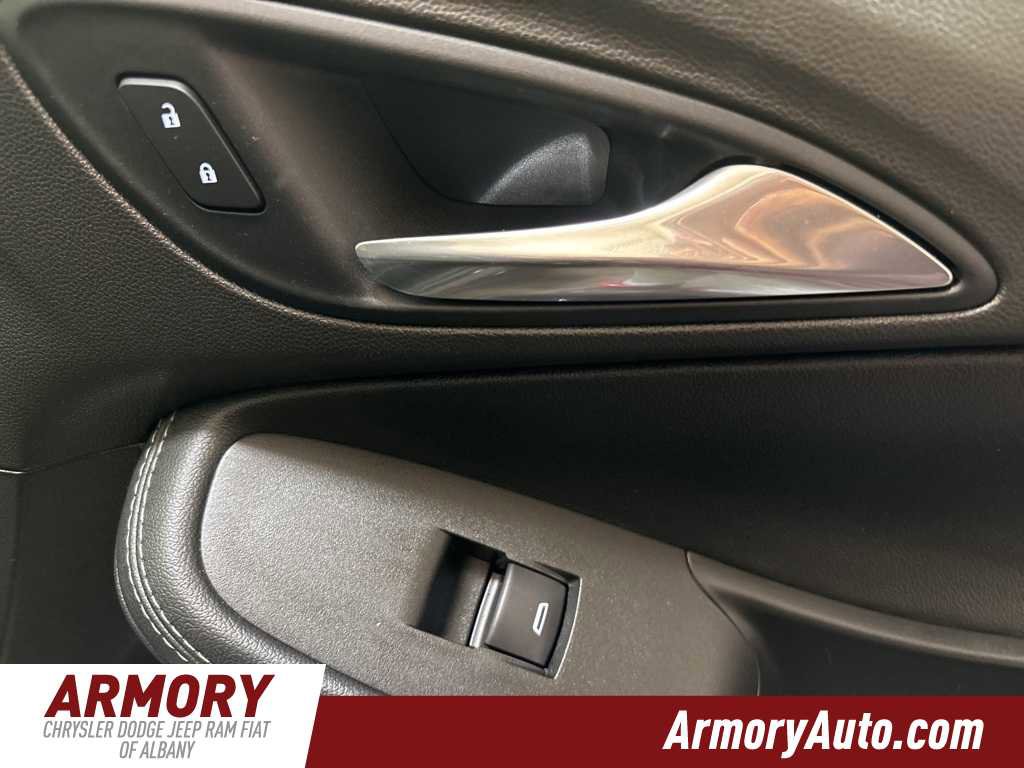 Used 2021 Buick Encore GX Preferred w/ Cold Weather Comfort Package image 34