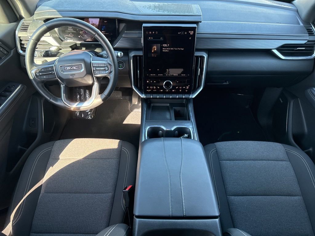 Used 2025 GMC Acadia Elevation image 13