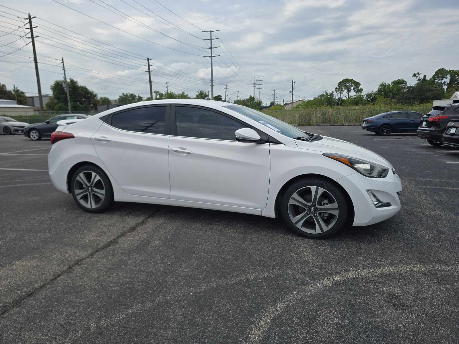 Used 2016 Hyundai Elantra Sport FWD image 2