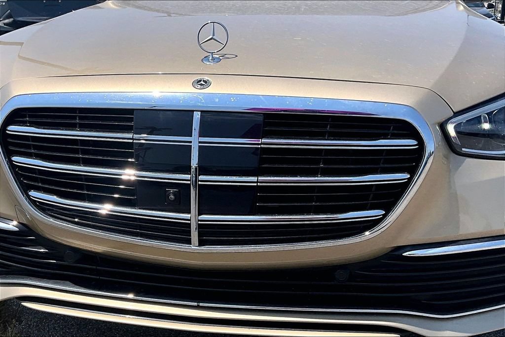 Used 2022 Mercedes-Benz S 580 4MATIC Sedan w/ Warmth & Comfort Package image 34