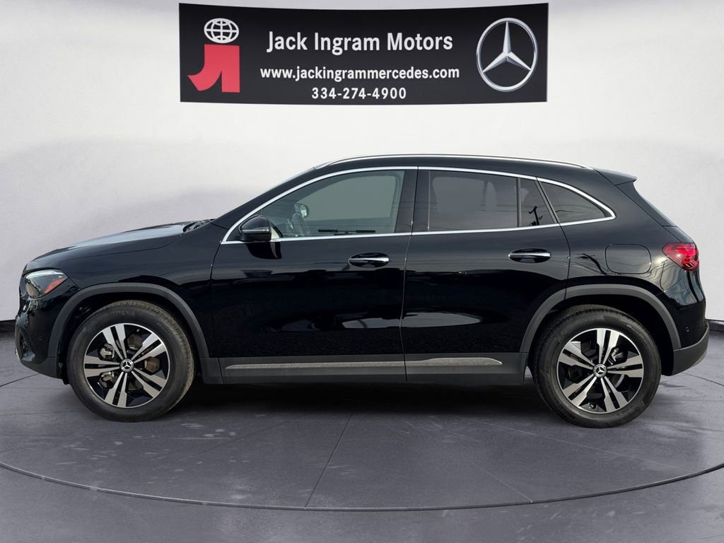 Certified 2025 Mercedes-Benz GLA 250 image 2