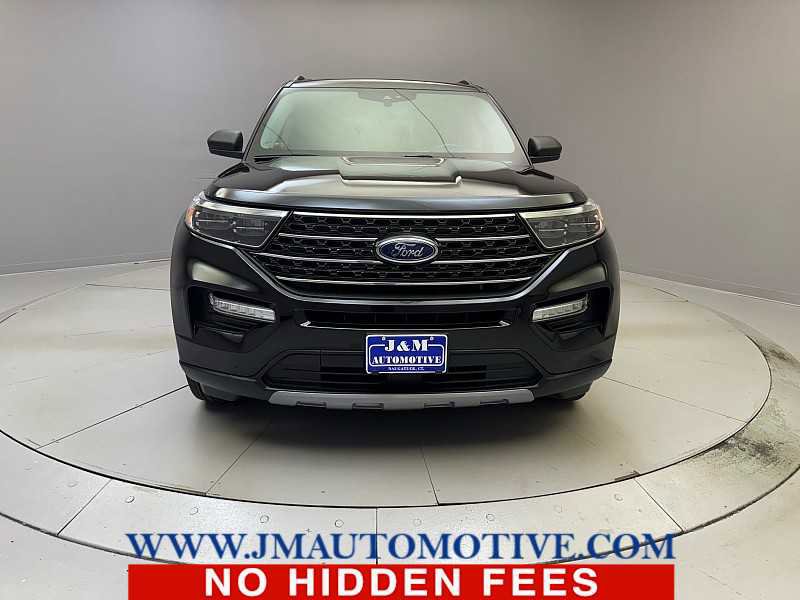 Used 2023 Ford Explorer XLT w/ Equipment Group 202A AWD/4WD image 8