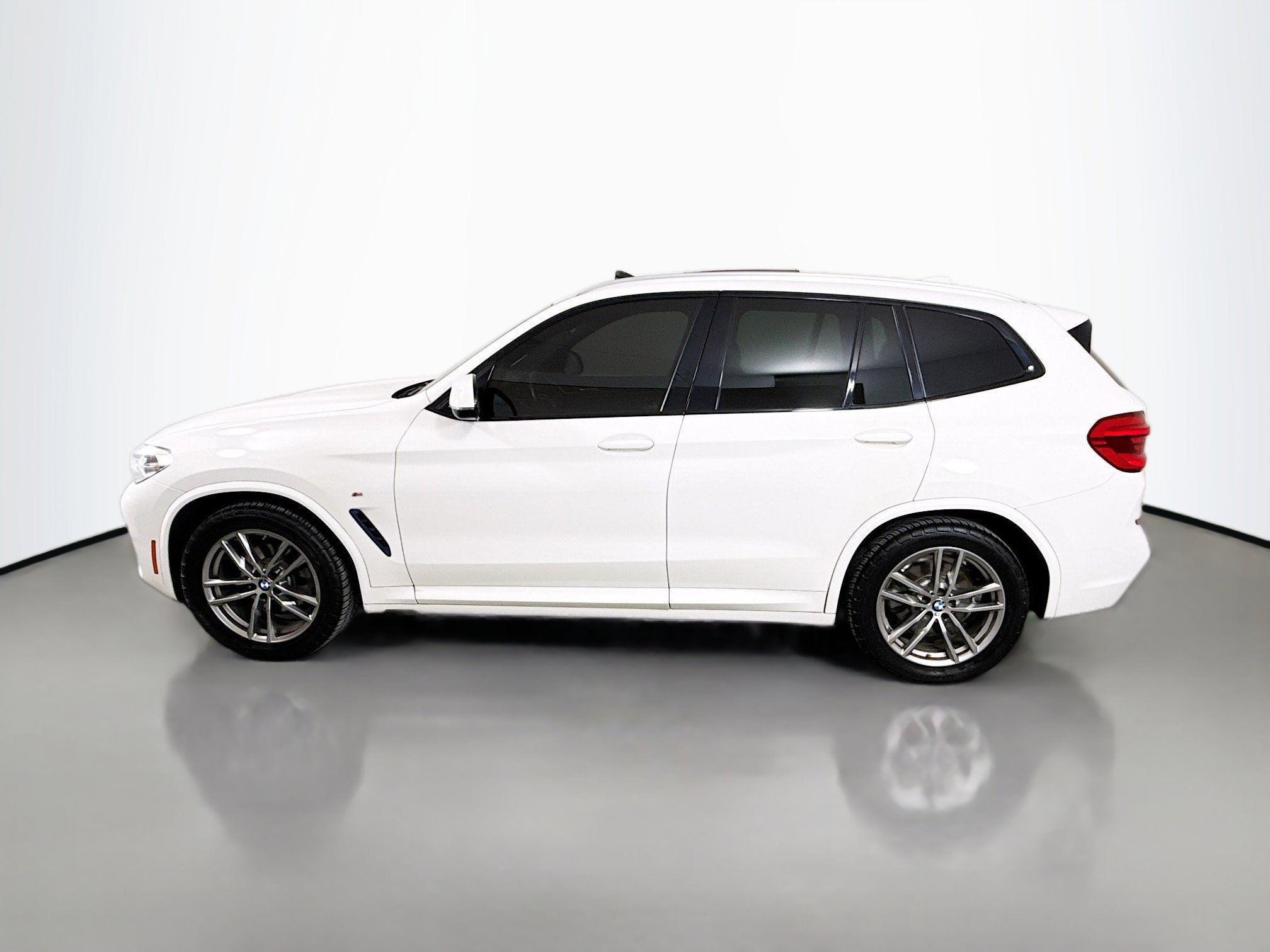 Used 2019 BMW X3 xDrive30i w/ M Sport Package 2 image 4