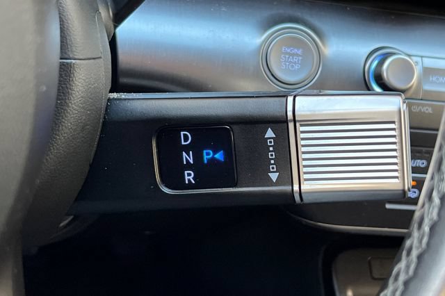 Certified 2025 Hyundai Kona Limited AWD/4WD image 27