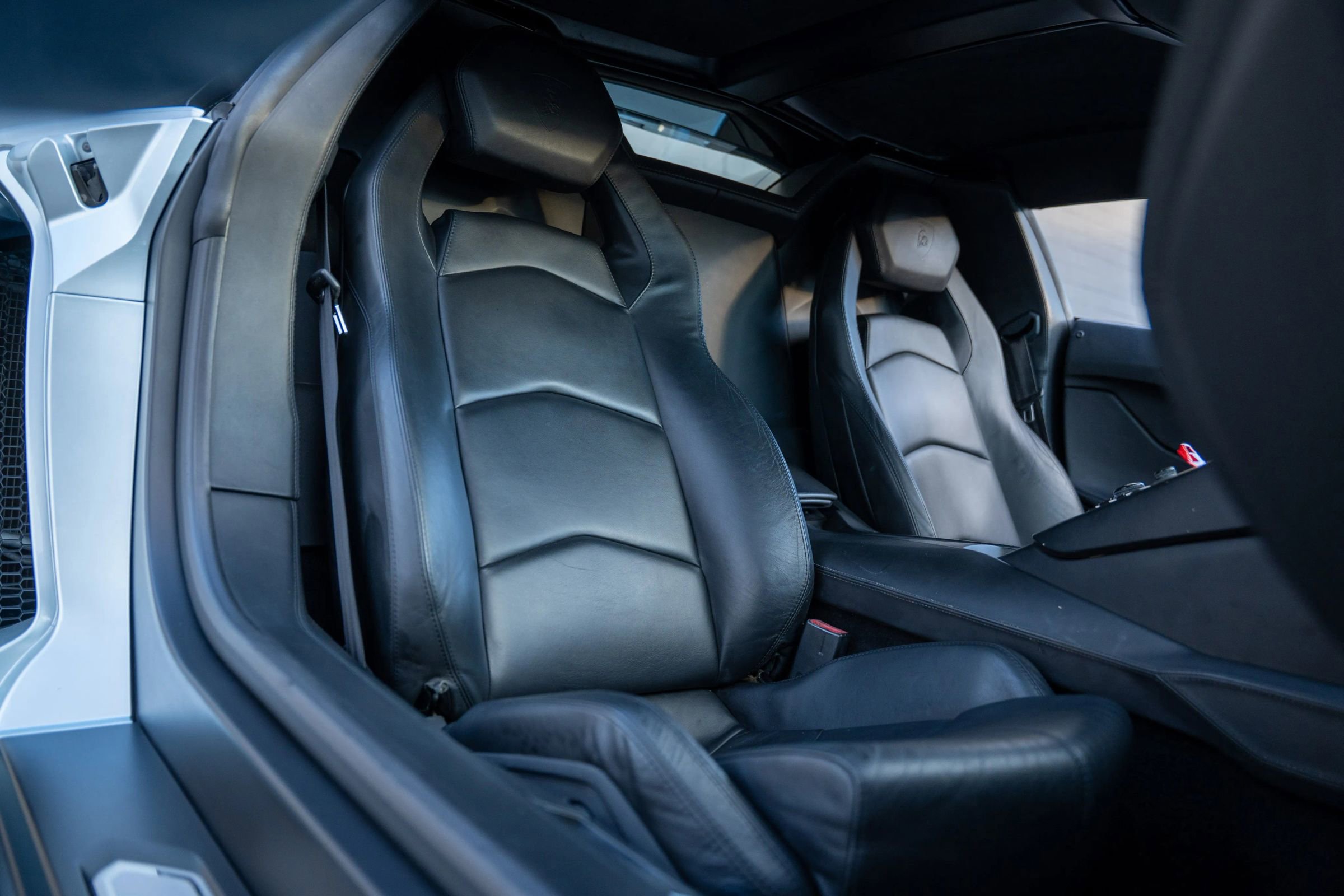 Used 2013 Lamborghini Aventador LP 700-4 image 17