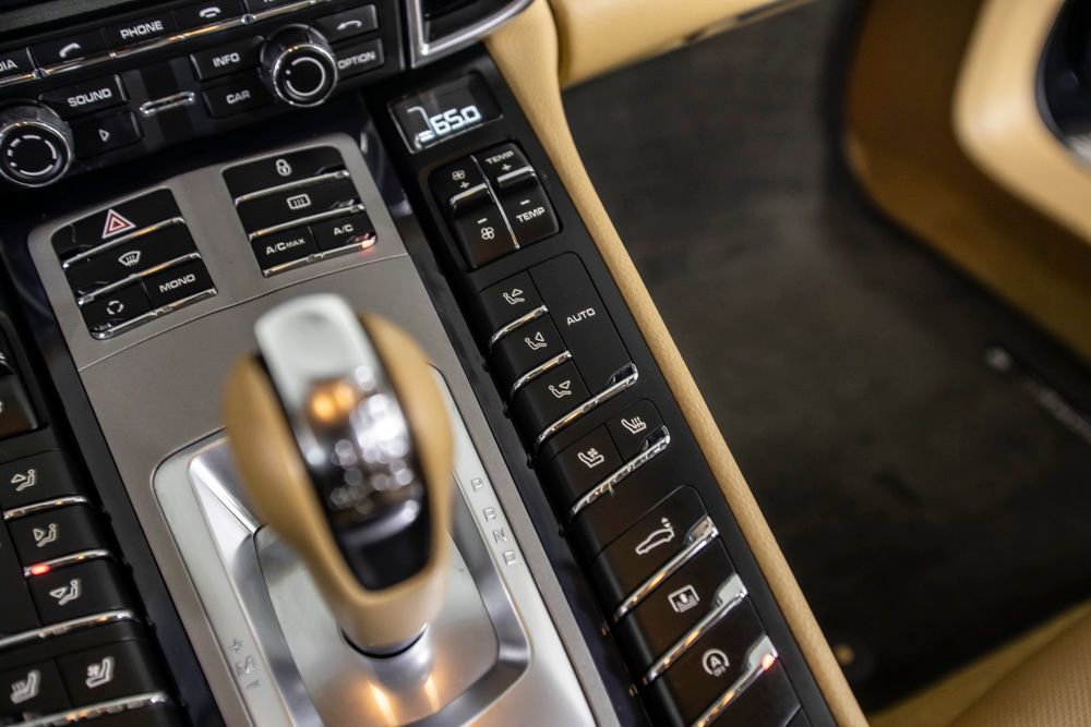 Used 2012 Porsche Panamera 4S image 36