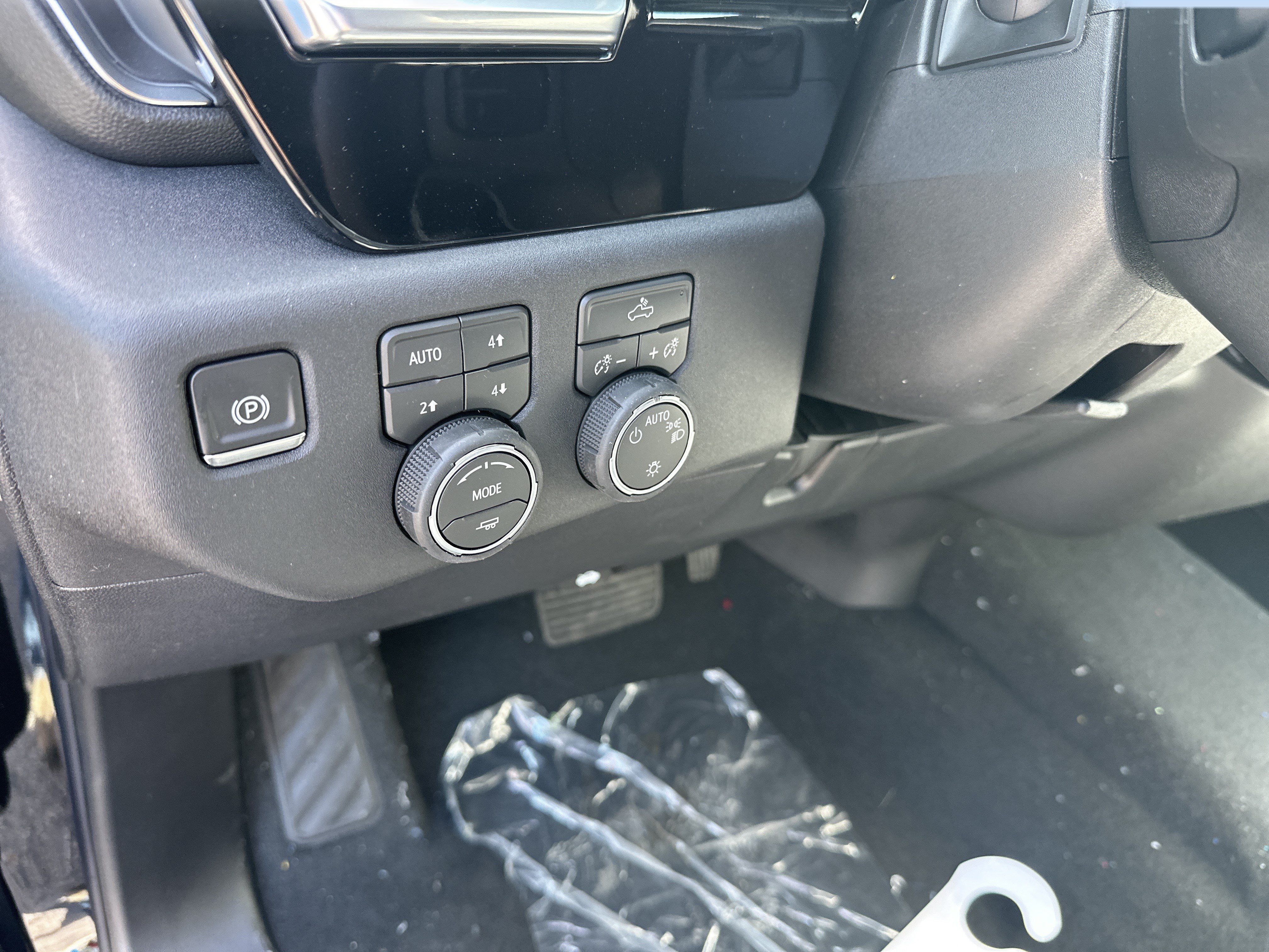 New 2026 Chevrolet Silverado 1500 LT AWD/4WD image 8