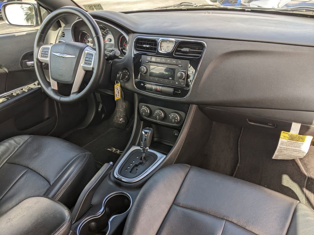 Used 2012 Chrysler 200 Touring image 12