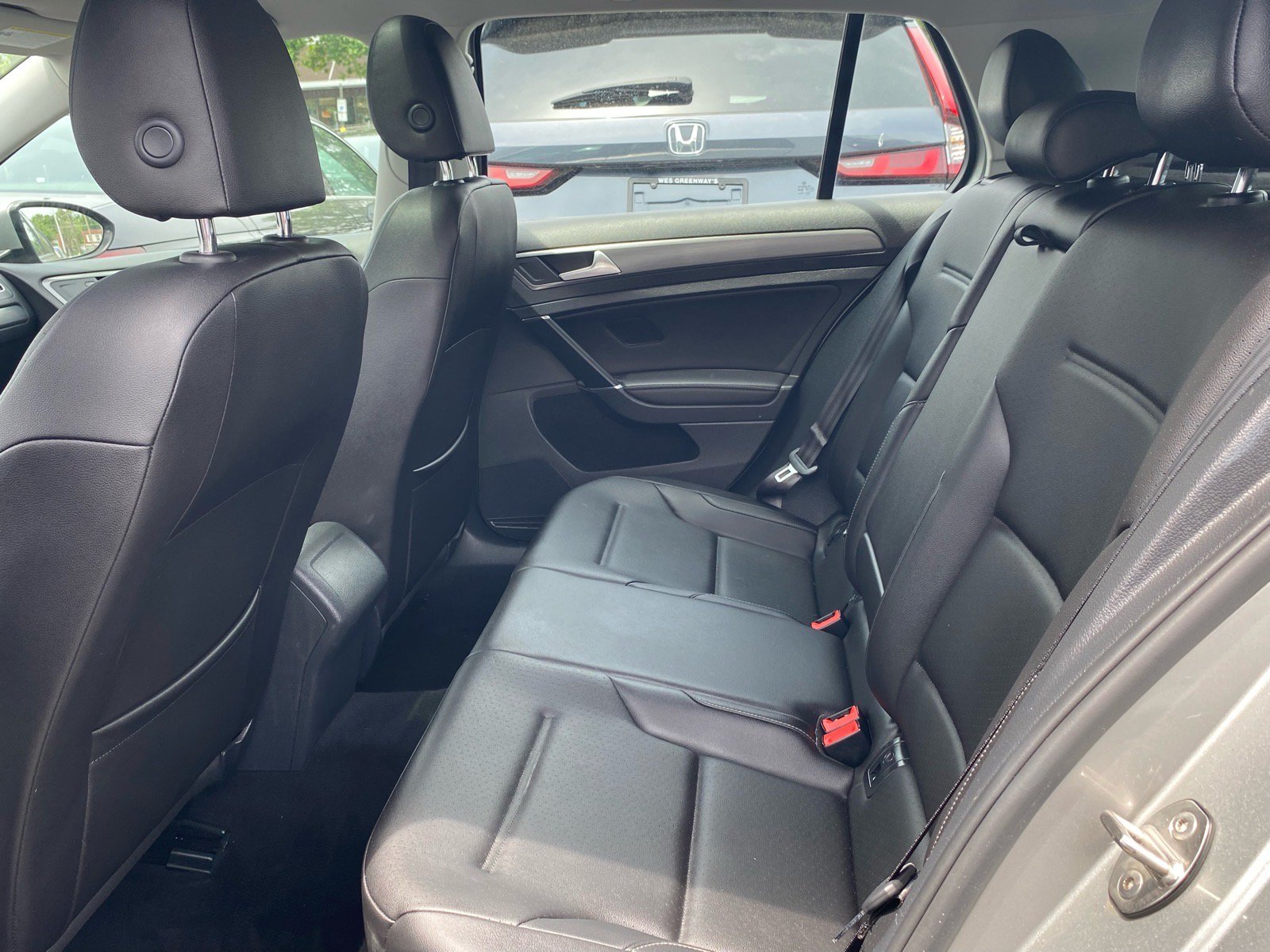 Used 2018 Volkswagen Golf SE FWD image 17