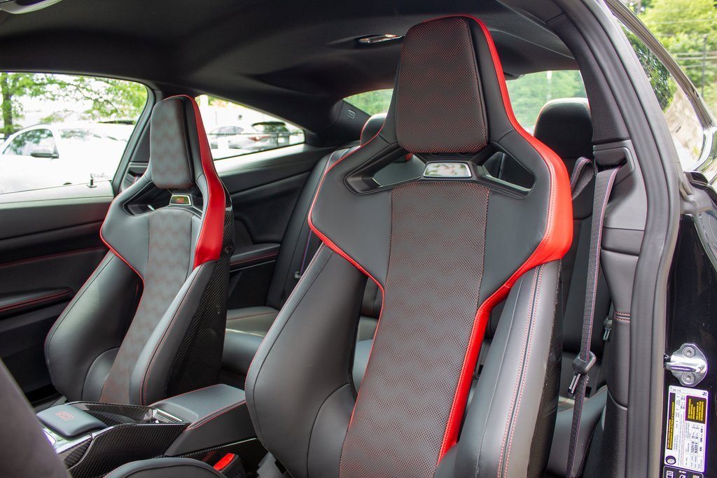 Used 2025 BMW M4 CS image 12