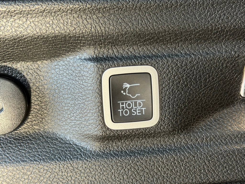 Certified 2024 Jeep Grand Cherokee L Summit image 39