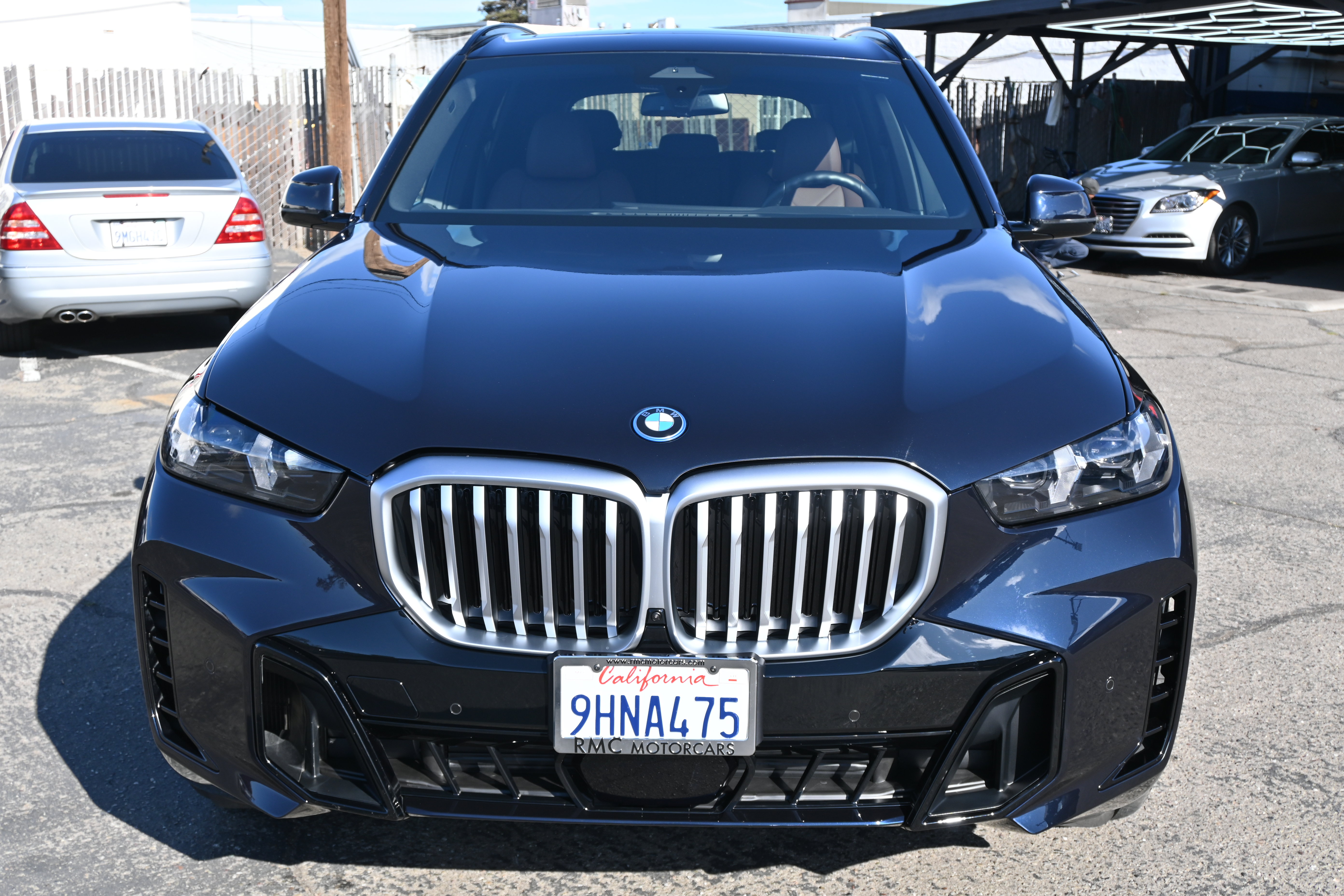 Used 2024 BMW X5 xDrive50e w/ M Sport Package AWD/4WD image 2