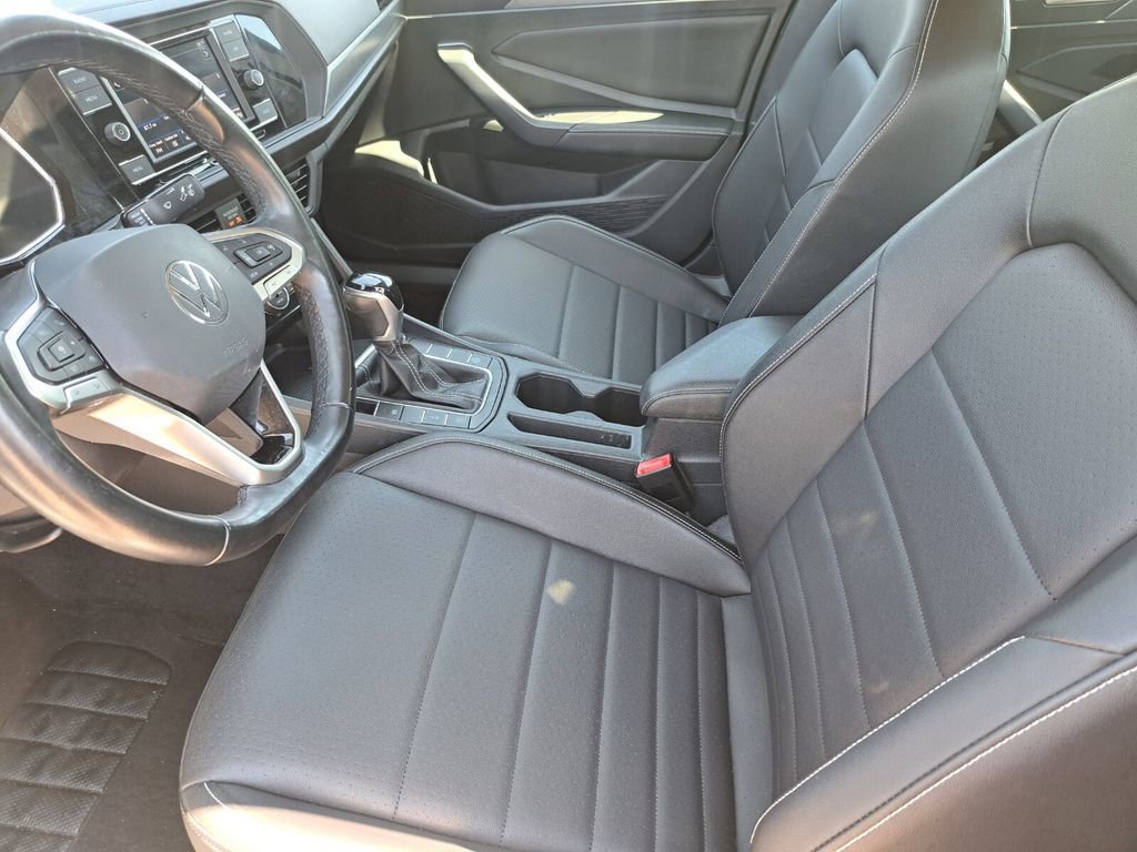 Used 2023 Volkswagen Jetta SE FWD image 18